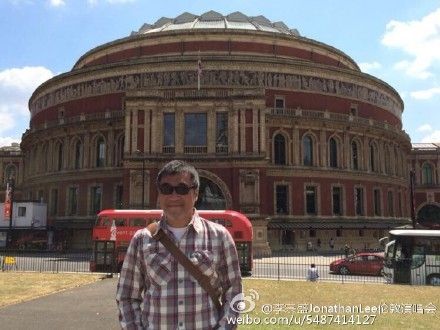 “大叔”超魅力 李宗盛登皇家亞伯廳開唱(組圖)