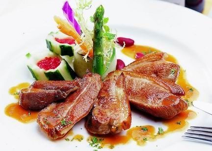 剩菜不敢打包 法國人的難言之隱！(組圖)