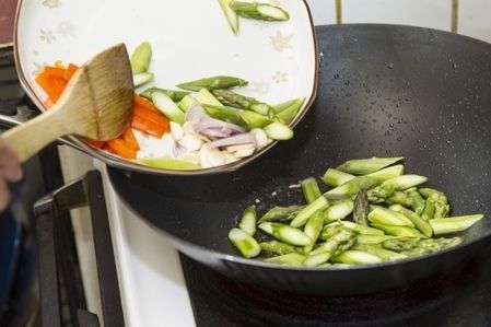 這5種蔬菜 煮後再吃更有營養