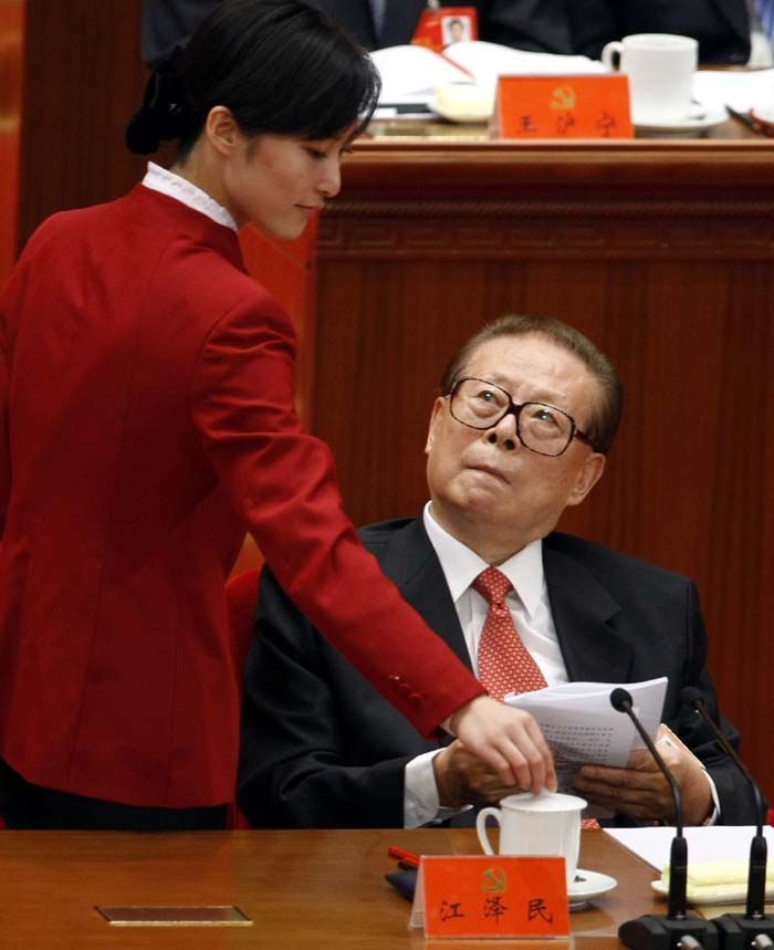 江澤民退休鉅額開支引發民憤