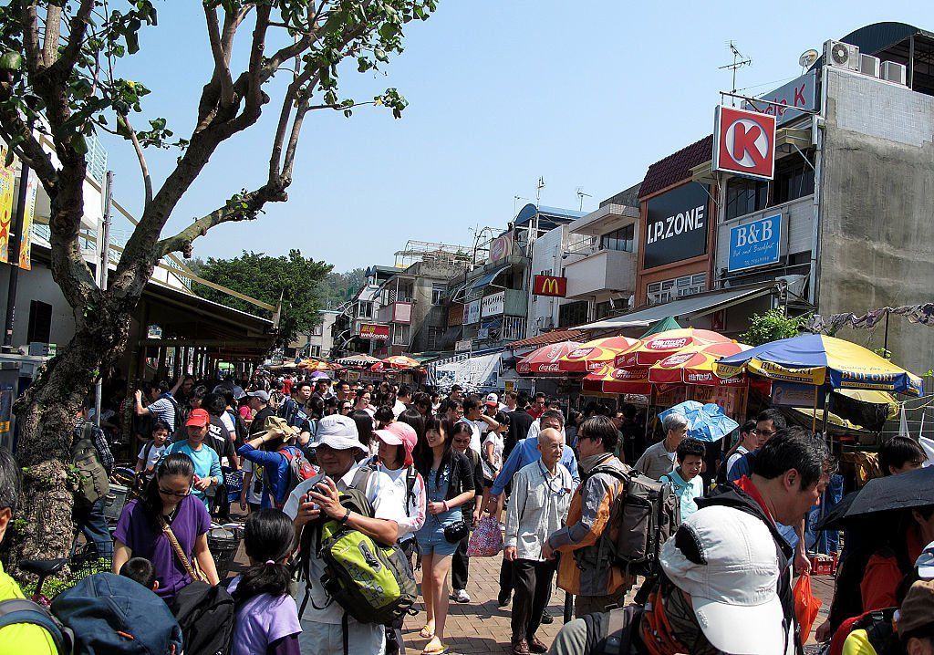 大中华胶与蝗虫(图)