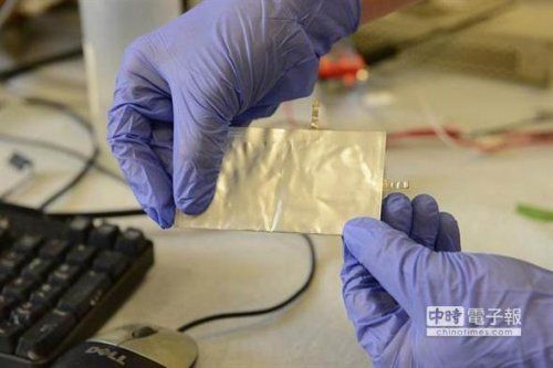 只需60秒 手机充电饱 (图)