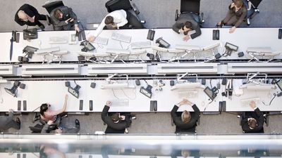 美元匯率升高美股下跌 民眾消費信心下降(組圖)