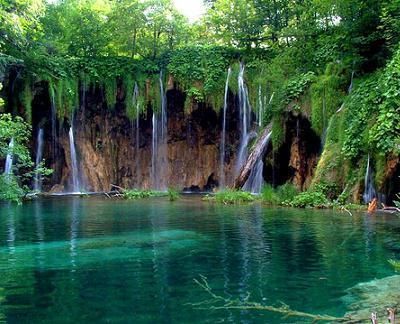 全球十大“奇特”瀑布(组图)