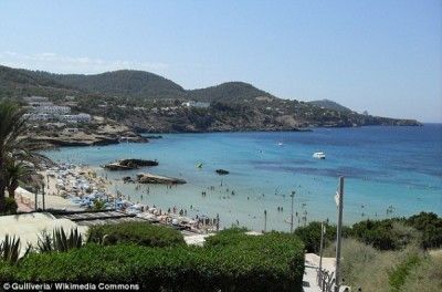 樂極生悲！男友懸崖邊求婚 女興奮過度墜崖身亡