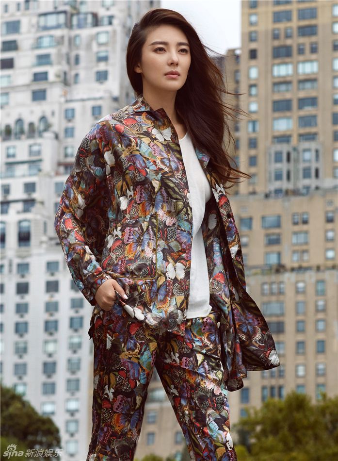 張雨綺潮范靚爆紐約街頭 靚麗造型超吸睛