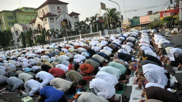 回教國家「無神論」者要坐牢 或被關進精神病院 (图）