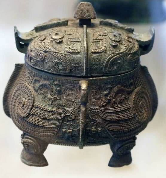青銅器上的紋飾藝術
