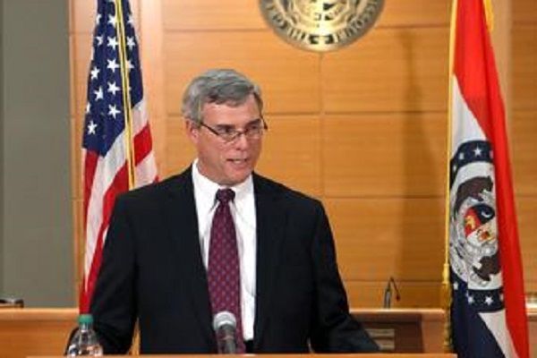 布朗案警察獲不起訴 佛格森暴動引關注