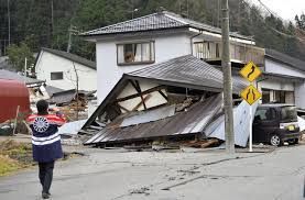 日本發生6.8級地震 房塌地裂