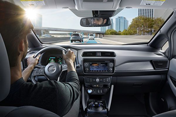 日產推出新款Leaf電動車