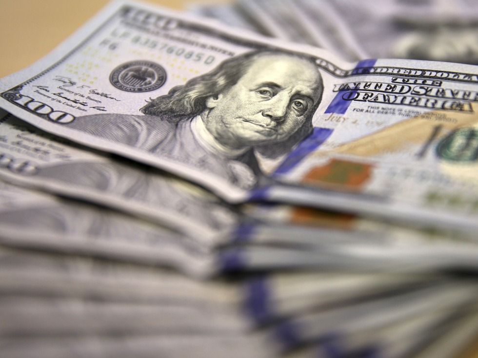 哥倫比亞女子生吞美鈔   緊急手術取出