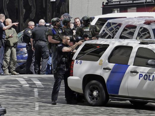 西雅圖發生槍擊案 兩名警員中槍(組圖)