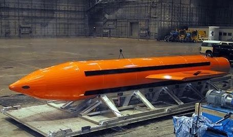 美軍在阿富汗投擲炸彈之母