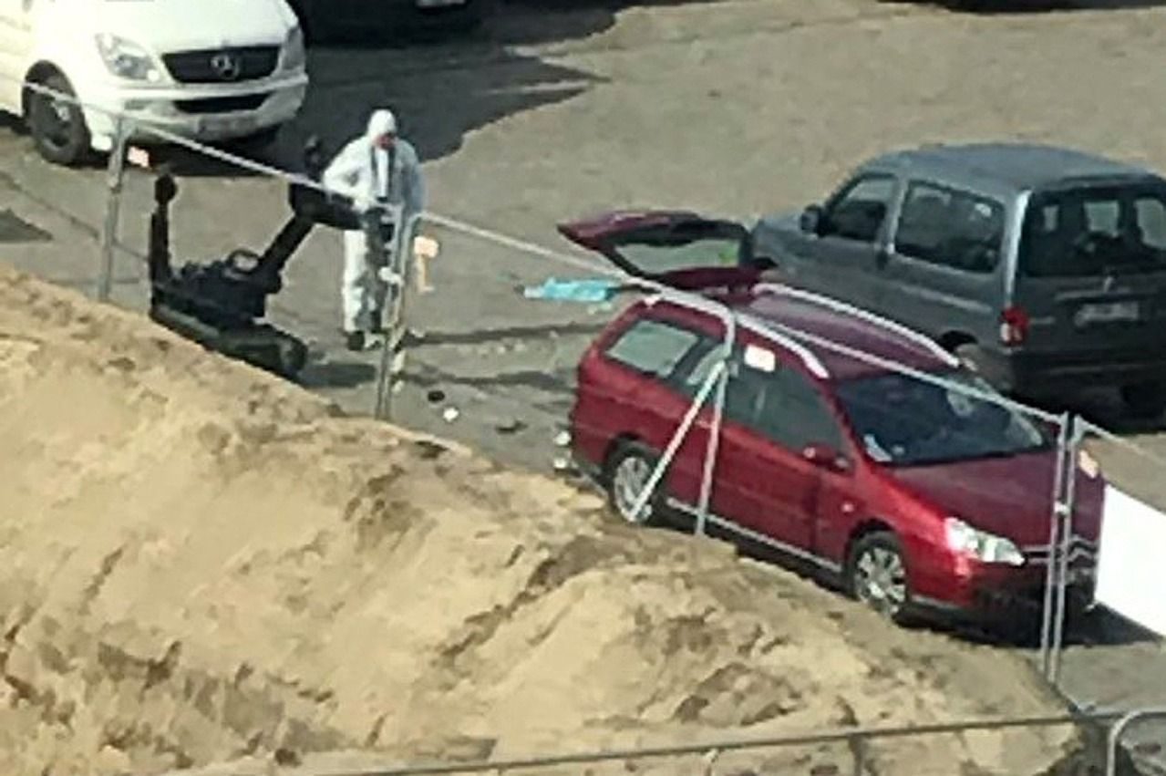 比利時有人開車衝撞人群 被擋下