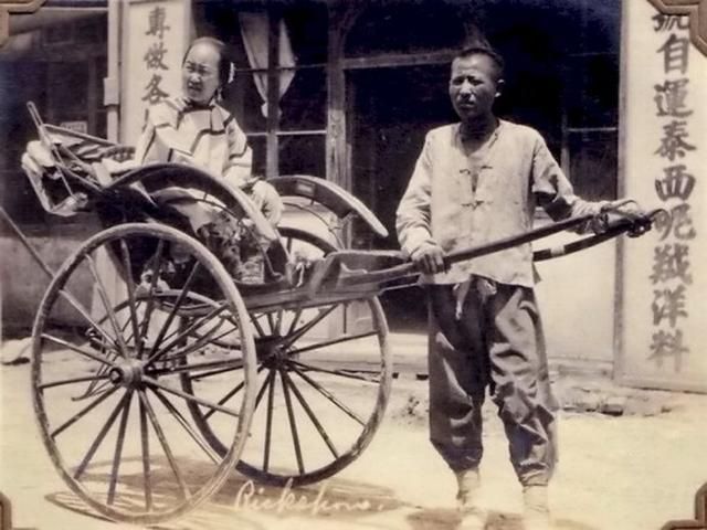 民國時期北京照片 坐洋車的女子(組圖)