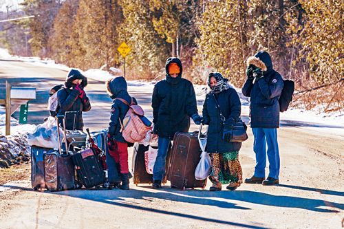 大批難民從美國入境加拿大 無法遣返(圖)