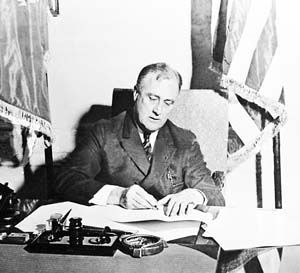 羅斯福“新政”復興美國