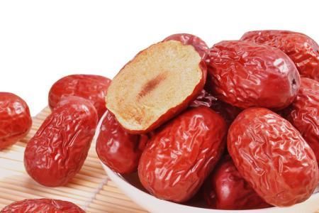 黑眼圈明顯？脾虛黑眼圈多吃這5種食物(圖)