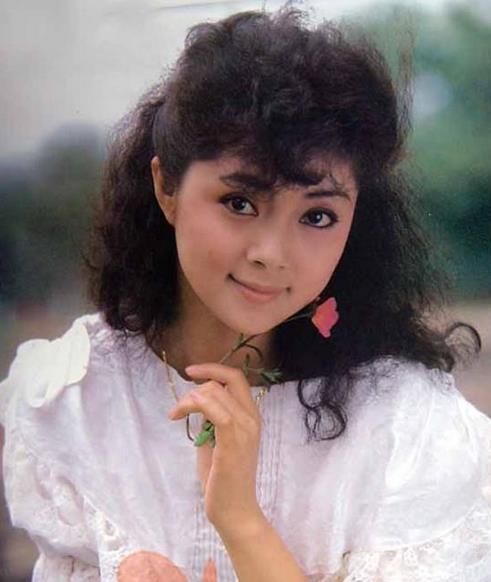 紅樓夢女星  移民加拿大