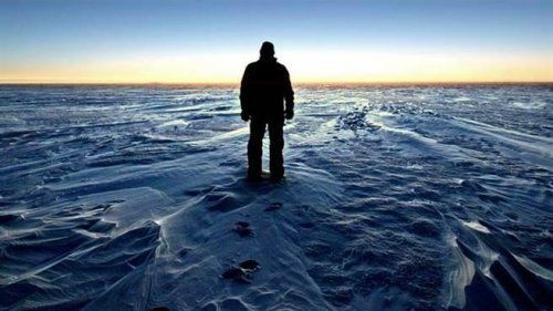 南極上空存在的詭異時空