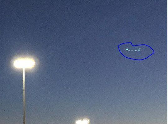 迪士尼女影星意外拍到UFO(圖)