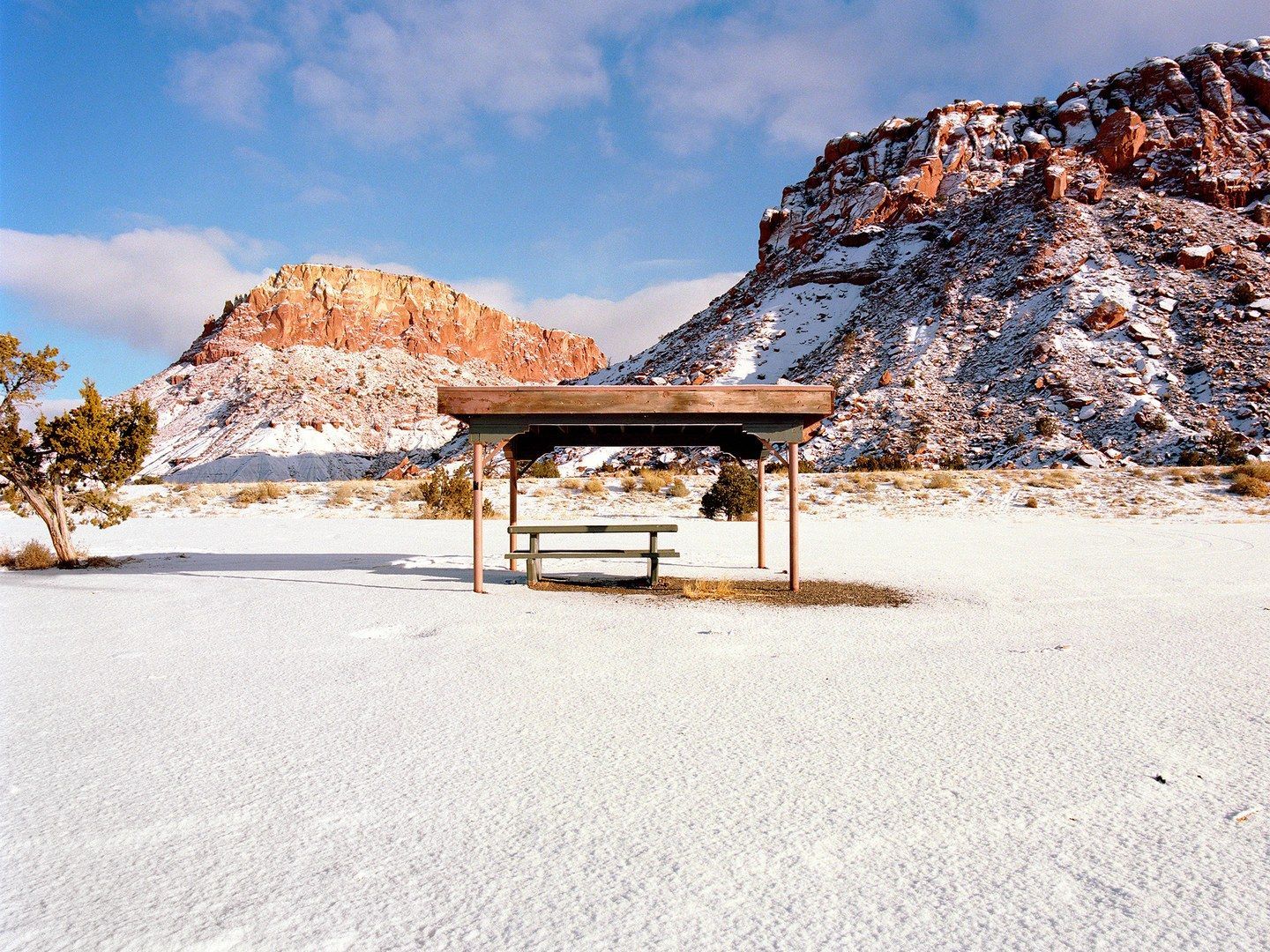 探索美国消失的休息站