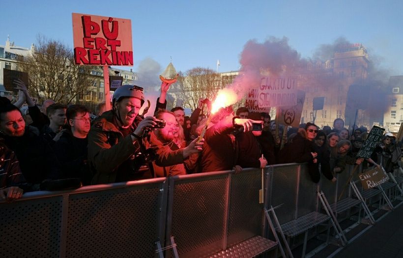 涉開離岸公司   冰島總理下台