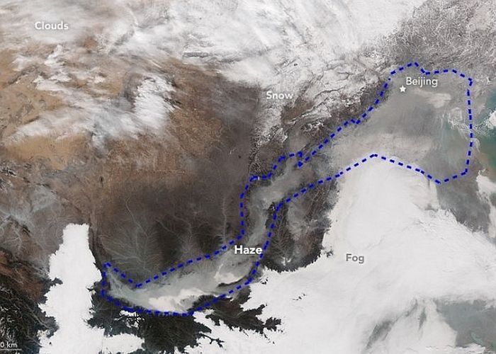 北京PM2.5濃度爆表 NASA衛星圖證大陸被霾沒