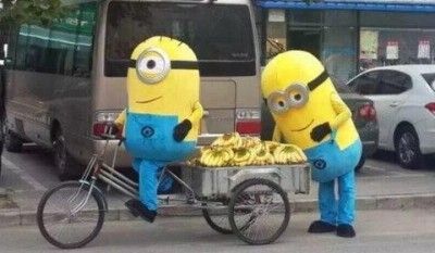 「小小兵」賣萌擺攤賣香蕉 仍被中國公安驅離（組圖）