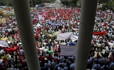 印度傳全國性罷工 號稱1.5億人參與（組圖）