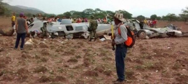 閃電擊中？ 哥倫比亞軍用機墜毀 11人死亡